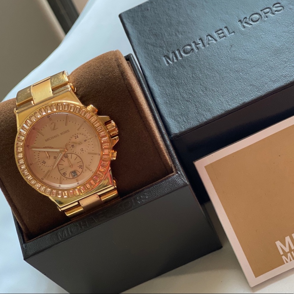 Michael Kors Watch w/ Rose Gold face & metal band